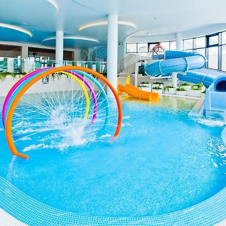 Aqua Resort Apartments-Aqua Park No Limit, Parking Kolobrzeg Bagian luar foto